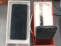 Lot 55 - smartphones - 2 stuks - afbeelding 2 van  4