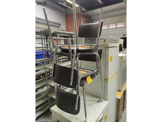 Lot 55 - stoelen - 4 stuks - afbeelding 1 van  2