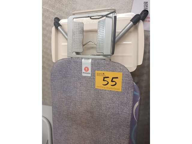 Lot 55 - strijkplank brabantia. 2 stuks - afbeelding 4 van  4