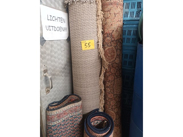 Lot 55 - tapijten. 4 stuks - afbeelding 5 van  5