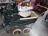 Lot 55 - vintage kinderwagen - afbeelding 2 van  4