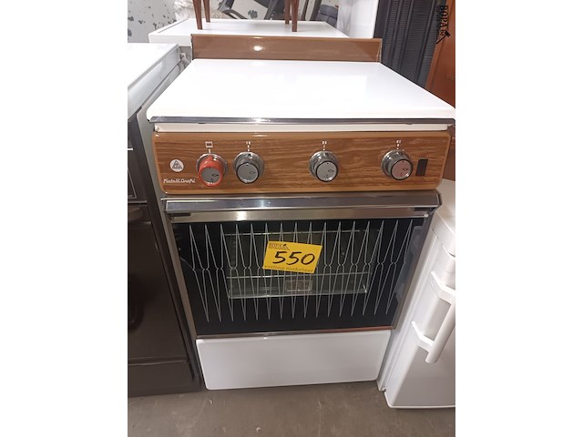 Lot 550 - gasfornuis fratelli - afbeelding 1 van  4