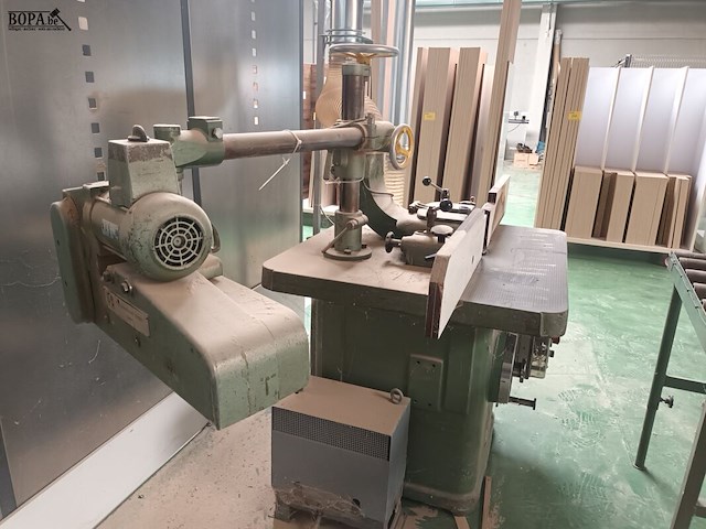 Lot 554 - topie freesmachine - afbeelding 2 van  5