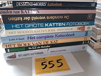 Lot 555 - boeken over katten. 20 stuks - afbeelding 2 van  3