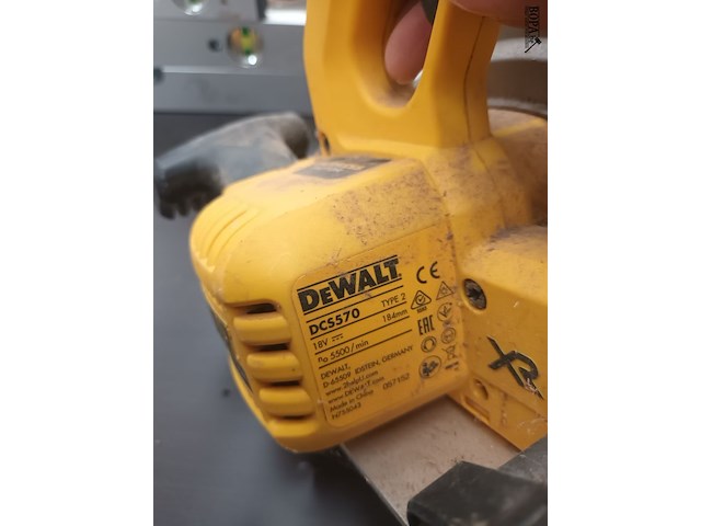 Lot 56 - accu cirkelzaag dewalt - afbeelding 3 van  3