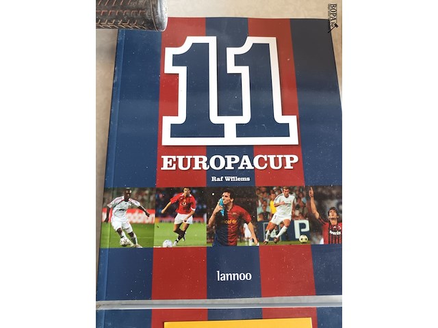 Lot 56 - boeken europacup. 2 stuks - afbeelding 2 van  4