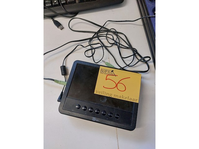 Lot 56 - draagbare dvd-speler mt logic - afbeelding 1 van  3