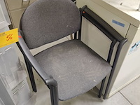 Lot 56 - folderrek en 2 stoelen - afbeelding 2 van  4