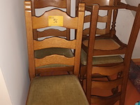 Lot 56 - houten eetkamerstoelen. 4 stuks