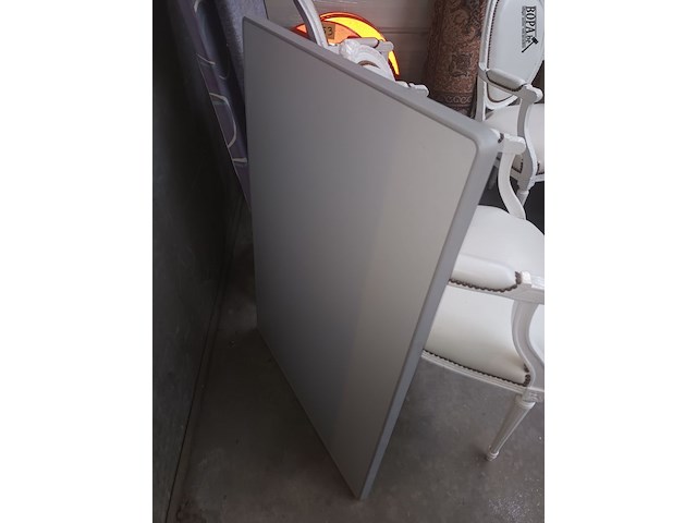 Lot 56 - kampeertafel - afbeelding 1 van  3