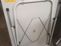 Lot 56 - kampeertafel - afbeelding 2 van  3