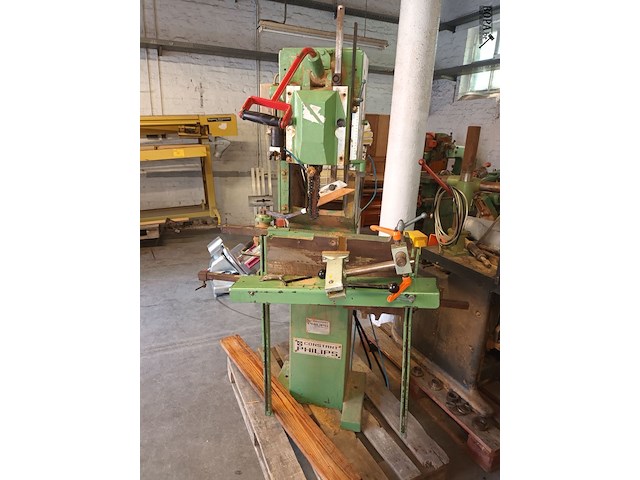 Lot 56 - kettinggatboormachine - afbeelding 4 van  6