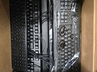 Lot 56 - lot diverse toetsenborden ong 8 stuks - afbeelding 1 van  2