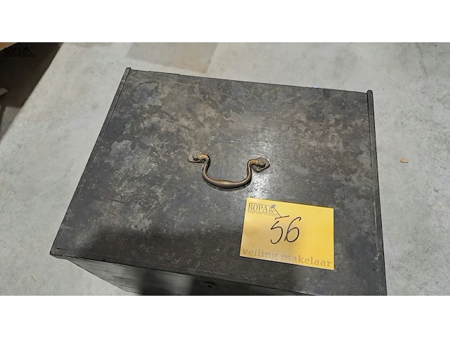 Lot 56 - lot opbergmeubel - afbeelding 3 van  3