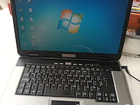 Lot 56 - medion laptop - afbeelding 1 van  4