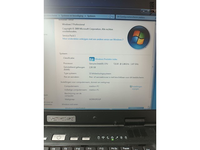 Lot 56 - medion laptop - afbeelding 2 van  4