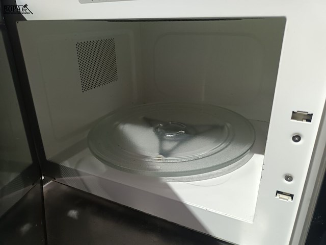 Lot 56 - microgolfoven whirlpool - afbeelding 3 van  5