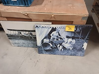 Lot 56 - nostalgische canvas. 2 stuks - afbeelding 1 van  3