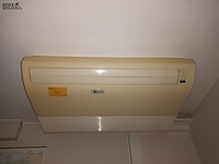 Lot 56 - rhoss opbouw airco/verwarming - afbeelding 1 van  3