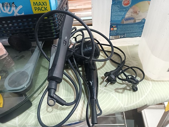 Lot 56 - strijkplank en persoonlijke verzorging - afbeelding 5 van  6