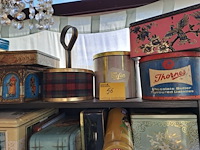 Lot 56 - vintage blikken dozen - afbeelding 1 van  3