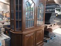 Lot 56 - vitrine wandkast - afbeelding 1 van  4
