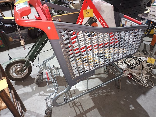Lot 56 - winkelkar - afbeelding 3 van  3