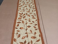Lot 56 - zijden sjaal the scarf source - afbeelding 1 van  3