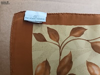 Lot 56 - zijden sjaal the scarf source - afbeelding 2 van  3