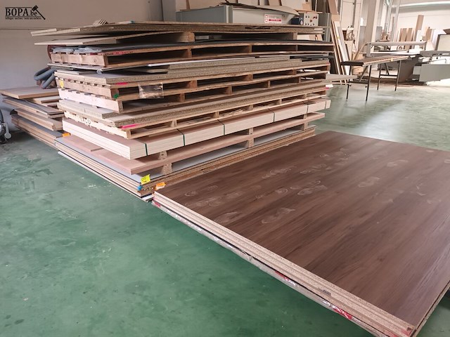 Lot 561 - lot diverse panelen - afbeelding 1 van  5