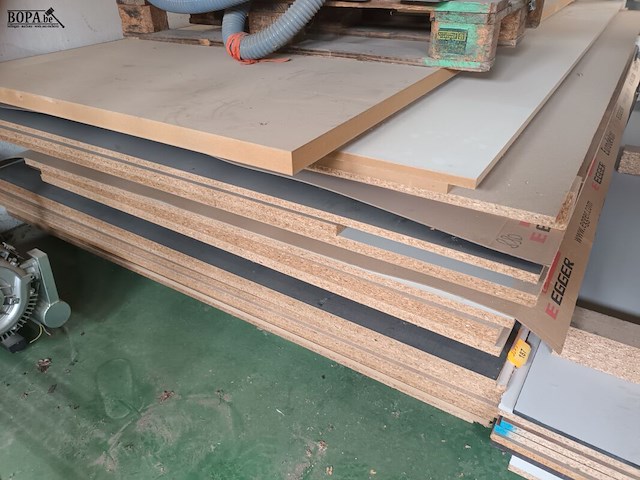 Lot 561 - lot diverse panelen - afbeelding 4 van  5