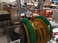 Lot 561 - tuinslang op haspel - afbeelding 2 van  3