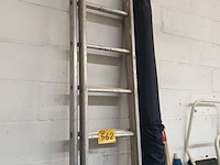 Lot 562 - aluminium ladder - afbeelding 1 van  4
