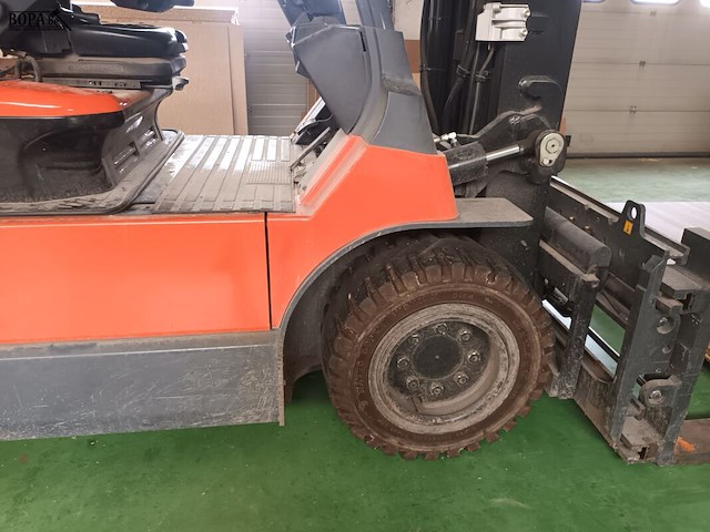 Lot 563 - elektrische heftruck toyota - afbeelding 6 van  6