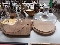 Lot 563 - kaasstolp in glas. 3 stuks - afbeelding 3 van  3