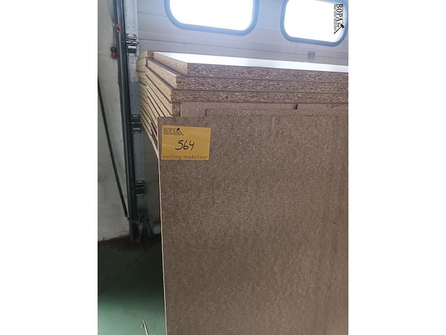 Lot 564 - melamine panelen - afbeelding 4 van  4