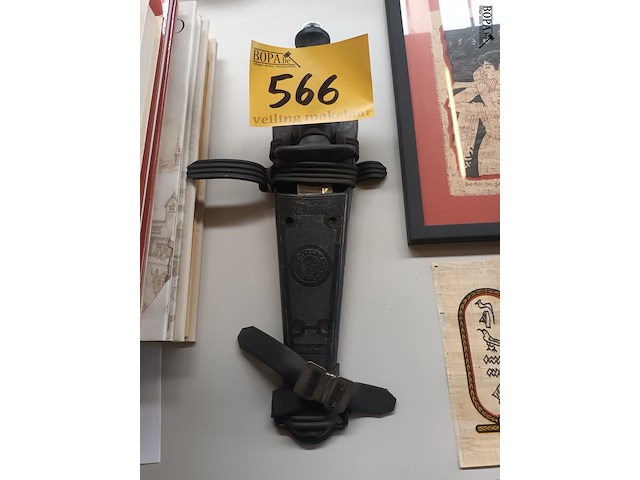 Lot 566 - duikersmes nemrod - afbeelding 1 van  4