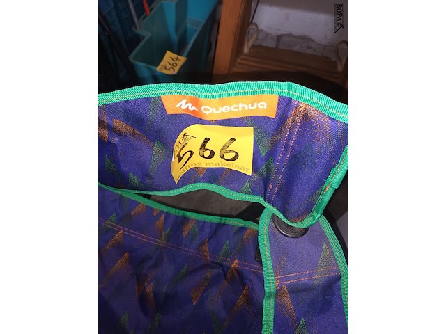 Lot 566 - plooistoel quechua - afbeelding 3 van  3