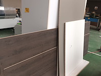 Lot 569 - transportkar met inhoud - afbeelding 2 van  2