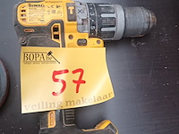 Lot 57 - accu schroefmachine dewalt - afbeelding 1 van  3