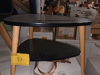 Lot 57 - bijzettafeltje - afbeelding 1 van  2