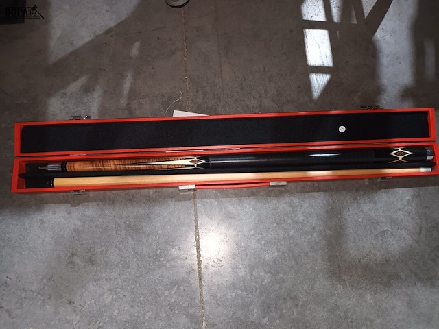 Lot 57 - biljart keu in koker. 2 stuks - afbeelding 3 van  3