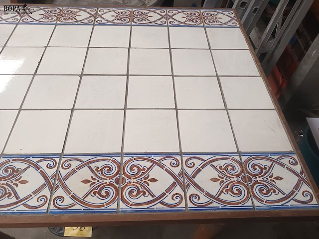 Lot 57 - boerentafel met tegels - afbeelding 3 van  4
