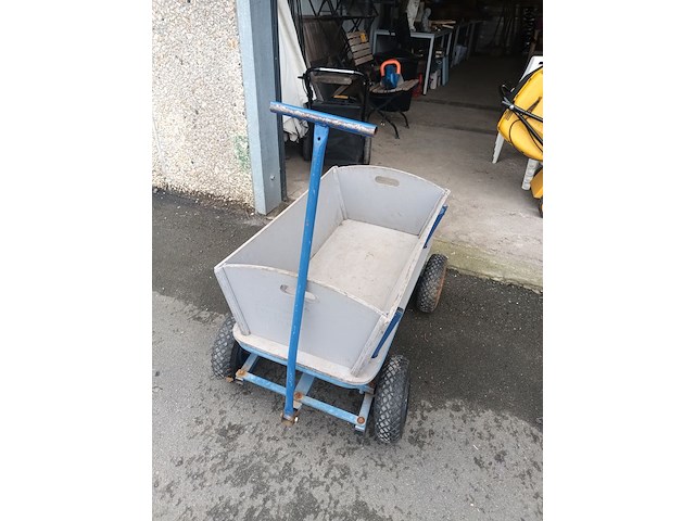 Lot 57 - bolderkar - afbeelding 2 van  4