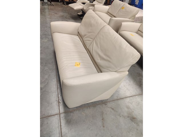 Lot 57 - jori 2-zit lederen zetel - afbeelding 2 van  4