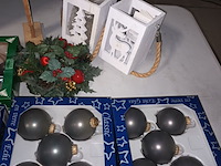 Lot 57 - kerstdecoratie. 13 stuks - afbeelding 5 van  5