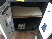 Lot 57 - keter pvc materiaalkar - afbeelding 2 van  4