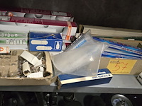 Lot 57 - lot diverse lampen - afbeelding 1 van  4