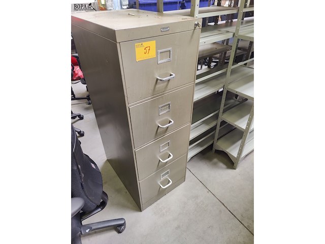 Lot 57 - mewaf metalen ladenkast - afbeelding 1 van  3