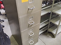 Lot 57 - mewaf metalen ladenkast - afbeelding 1 van  3